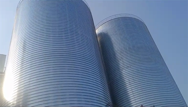 晋城2座混凝土高架卷板仓